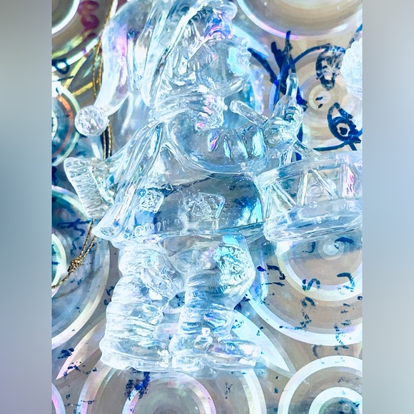 Lot 7 ornaments: Blown glass mandolin/pinecone/icicles/Red Cross snowman bell - Picture 6 of 9